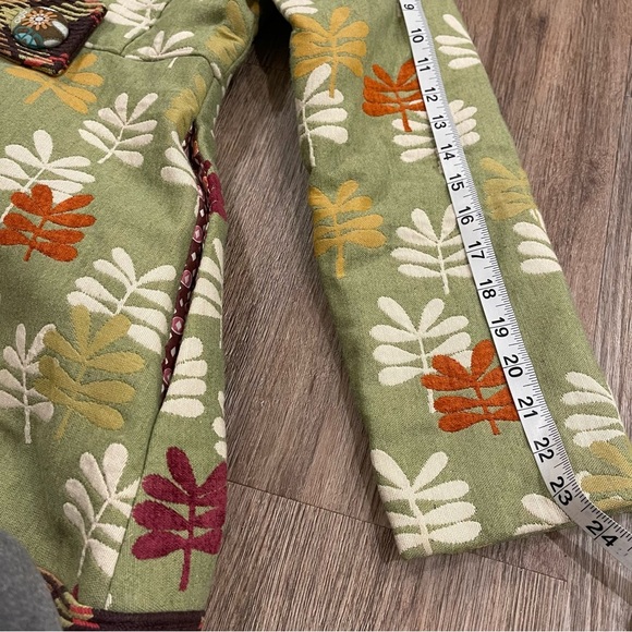 Unbranded Coat Women’s Sz 2 Green Leafs Plaid Artsy Colorful Peter Pan Collar - Picture 13 of 13